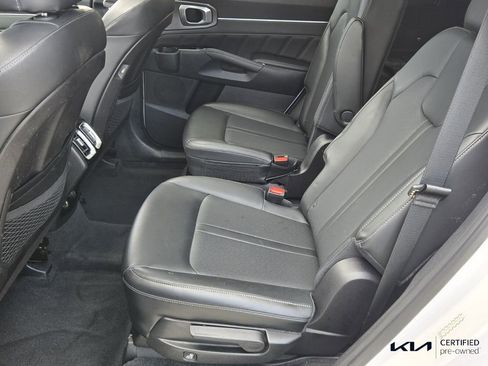 Certified 2022 Kia Sorento SX FWD image 11