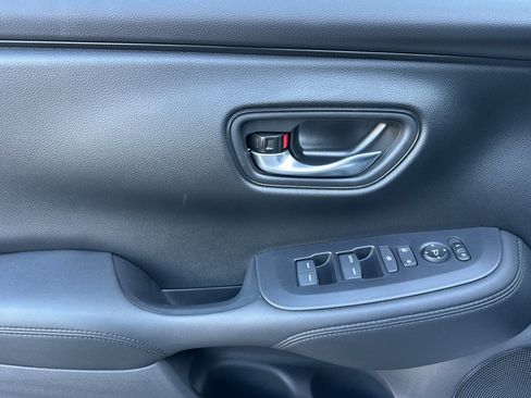 New 2026 Honda HR-V LX image 10