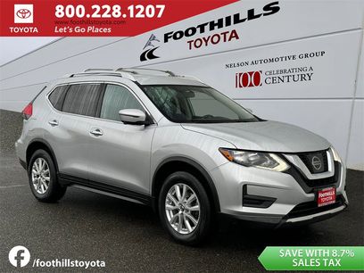 Used 2017 Nissan Rogue SV w/ SV Premium Package
