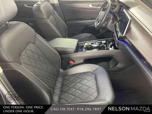 Used 2024 Volkswagen Atlas SEL Premium R-Line image 49