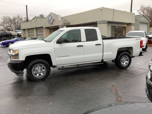 Used 2017 Chevrolet Silverado 1500 W/T w/ Trailering Package image 14