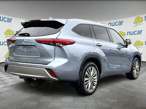 Used 2022 Toyota Highlander Platinum image 6