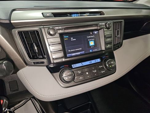 Used 2014 Toyota RAV4 XLE image 36