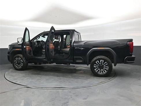 Used 2024 GMC Sierra 3500 Denali Ultimate image 46