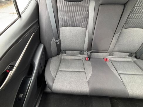 Used 2025 Toyota Camry LE image 38