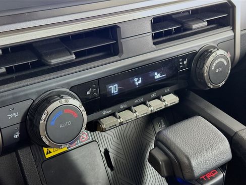 Used 2025 Toyota 4Runner TRD Off-Road image 24