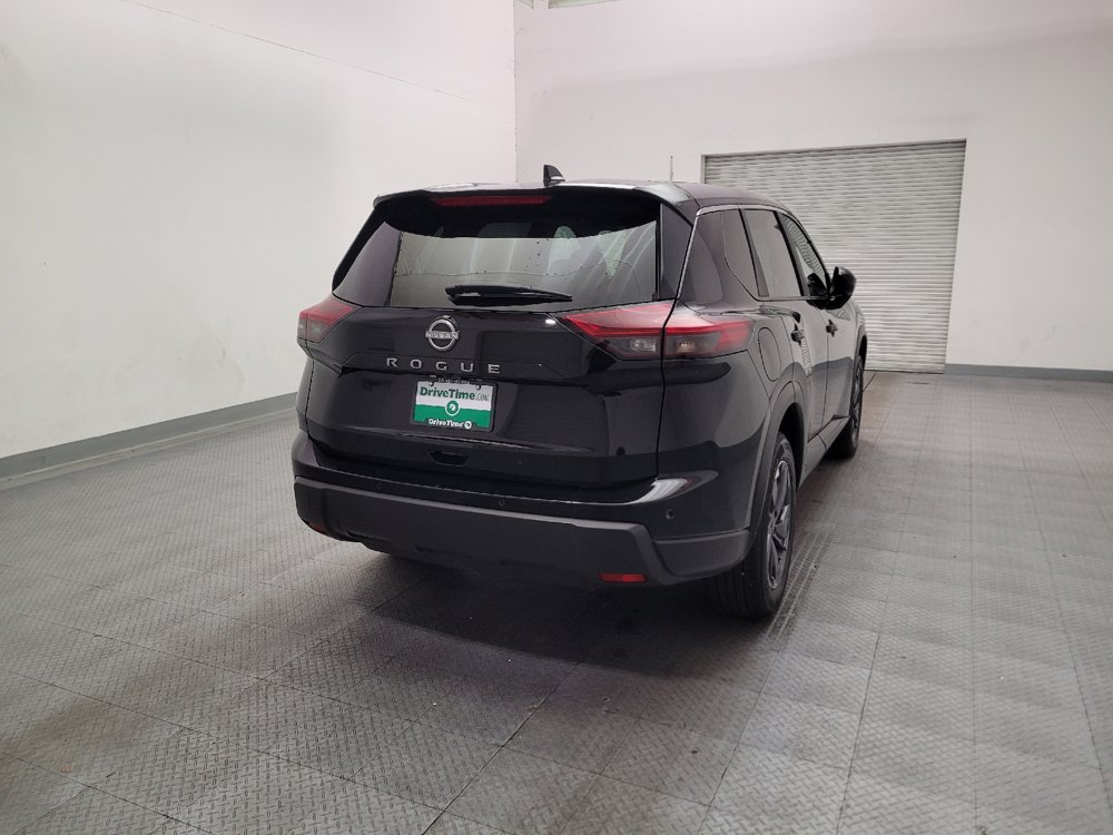 Used 2025 Nissan Rogue SV FWD image 7