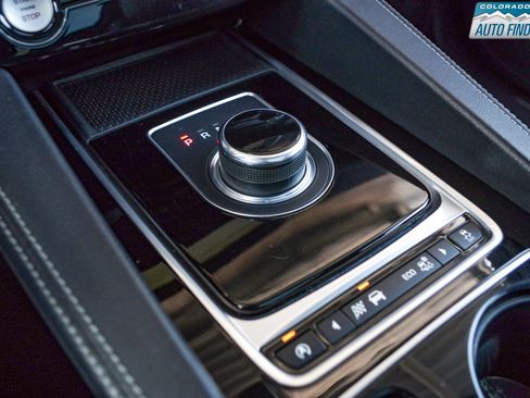 Used 2017 Jaguar F-PACE S image 19