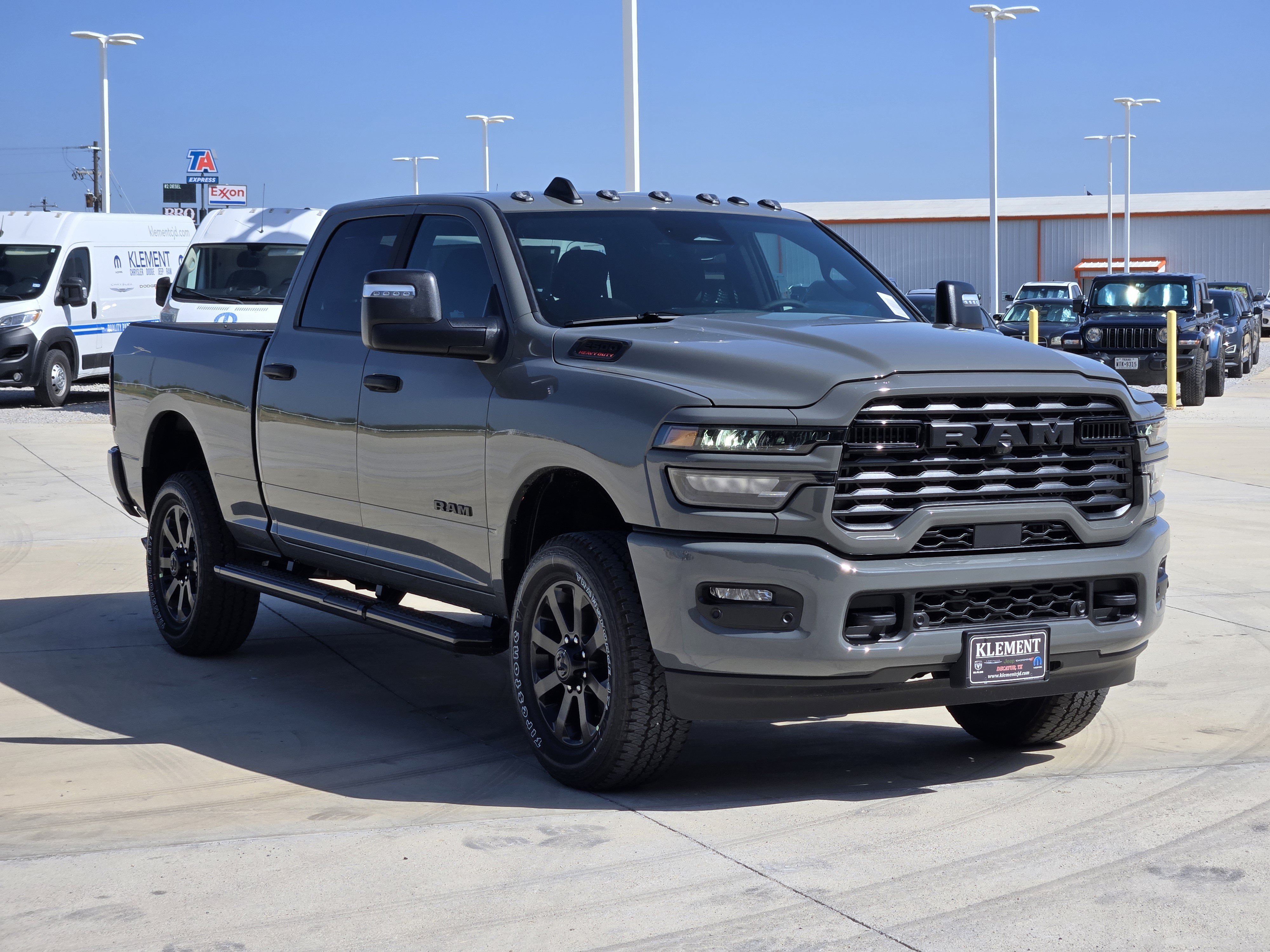 New 2026 RAM 2500 Lone Star AWD/4WD image 3