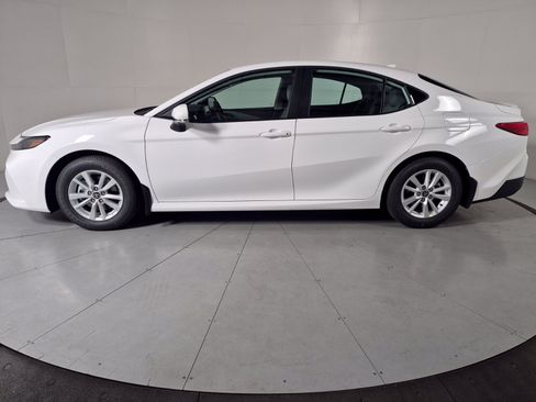 New 2026 Toyota Camry LE FWD image 2