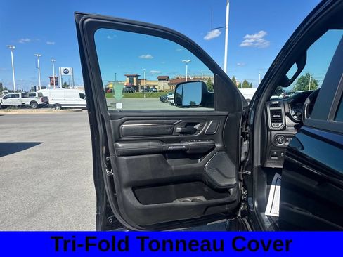 Used 2020 RAM 1500 Limited w/ Black Appearance Package AWD/4WD image 38