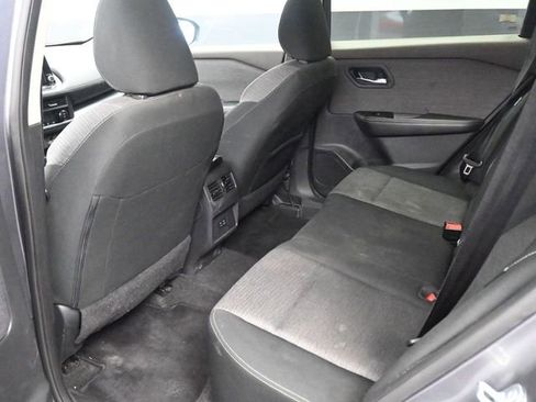 Used 2023 Nissan Rogue SV AWD/4WD image 17