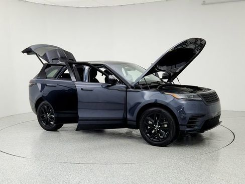 New 2026 Land Rover Range Rover Velar Dynamic SE image 10