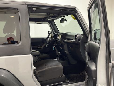Used 2014 Jeep Wrangler Sport AWD/4WD image 17