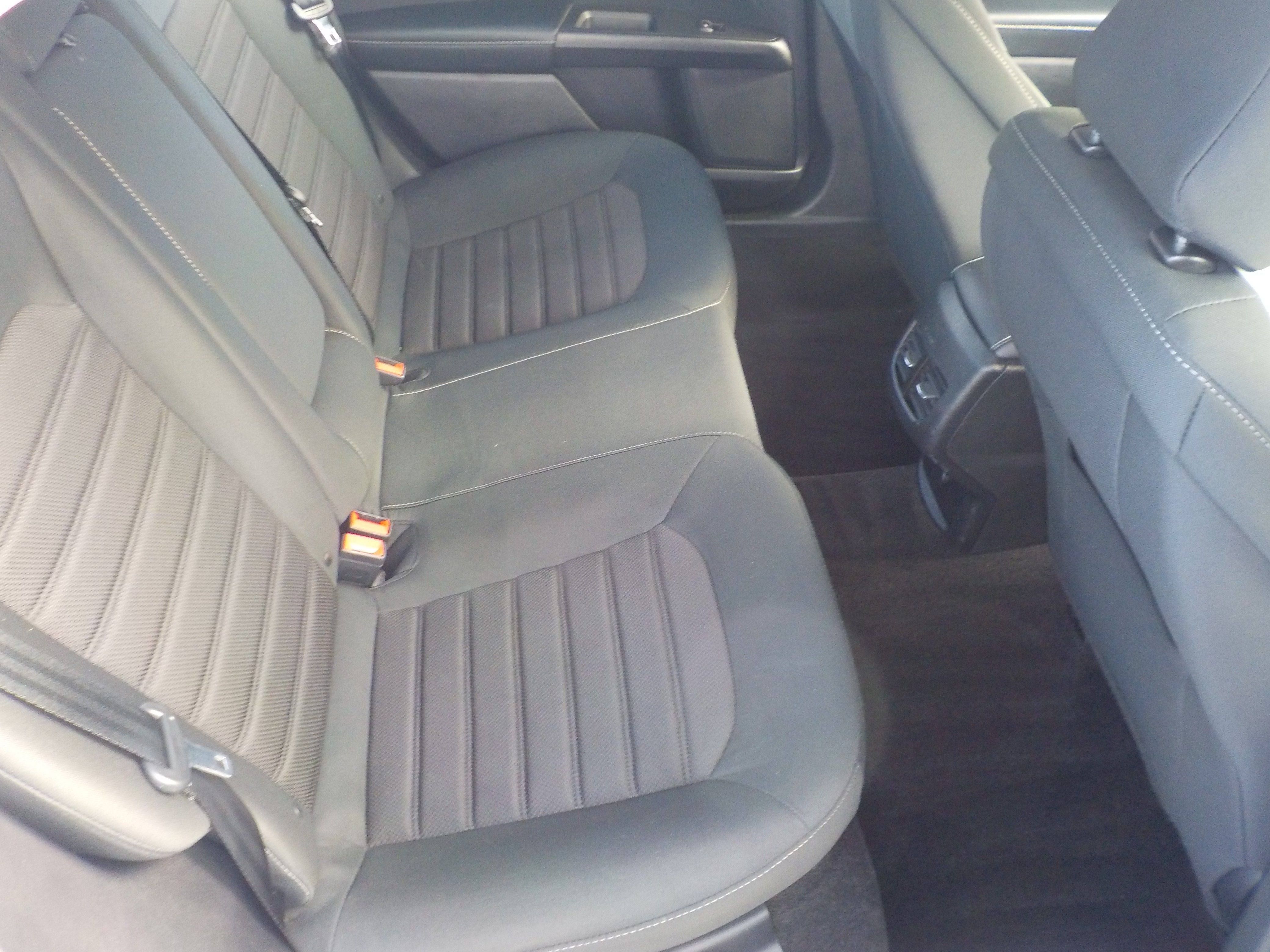 Used 2020 Ford Fusion SE FWD image 22