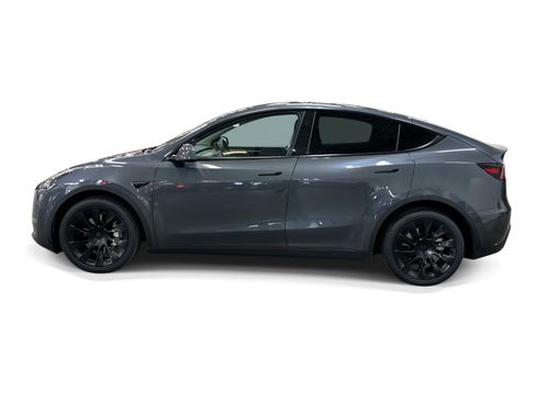 Certified 2023 Tesla Model Y Long Range AWD/4WD image 3