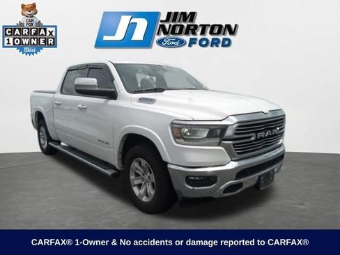 Used 2022 RAM 1500 Laramie AWD/4WD image 1