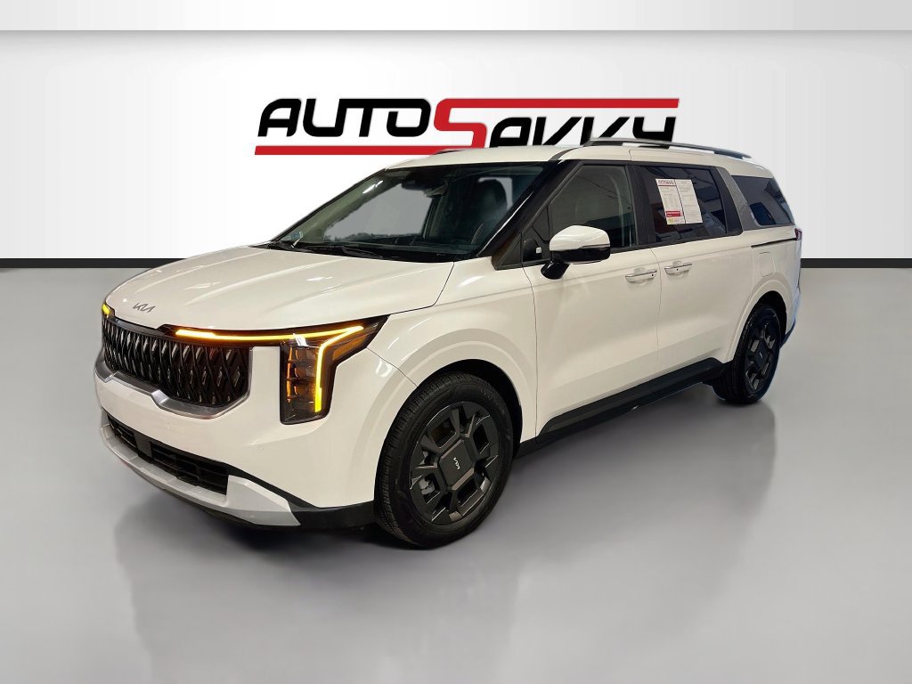 Used 2026 Kia Carnival EX FWD image 3