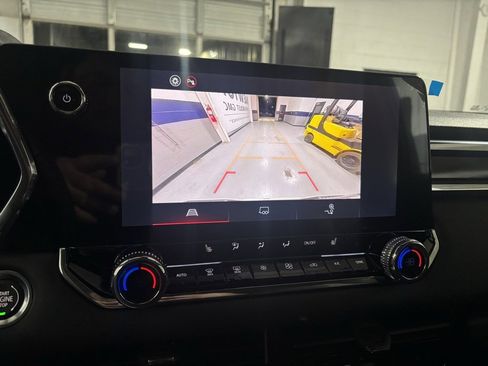 New 2026 GMC Canyon Elevation w/ Convenience Package image 19