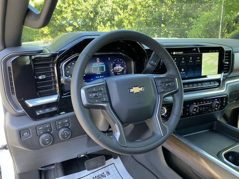 New 2026 Chevrolet Silverado 3500 High Country w/ High Country Premium Package AWD/4WD image 17