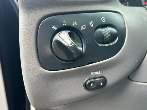 Used 2002 Ford F150 Lariat AWD/4WD image 16
