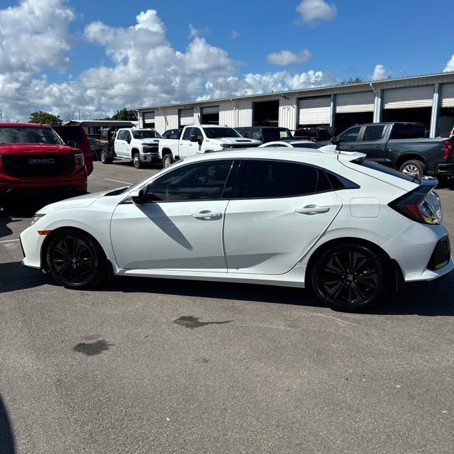 Used 2018 Honda Civic EX image 9