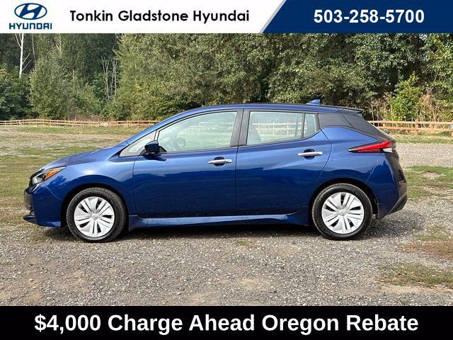 Used 2025 Nissan Leaf S FWD image 6