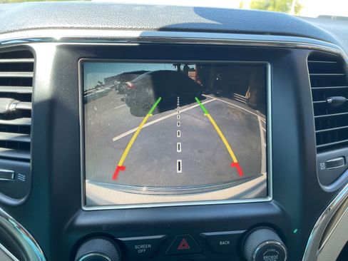 Used 2014 Jeep Grand Cherokee Limited image 15