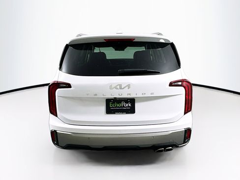 Used 2025 Kia Telluride S image 7