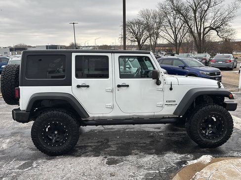 Used 2015 Jeep Wrangler Unlimited Sport w/ Quick Order Package 24S image 9