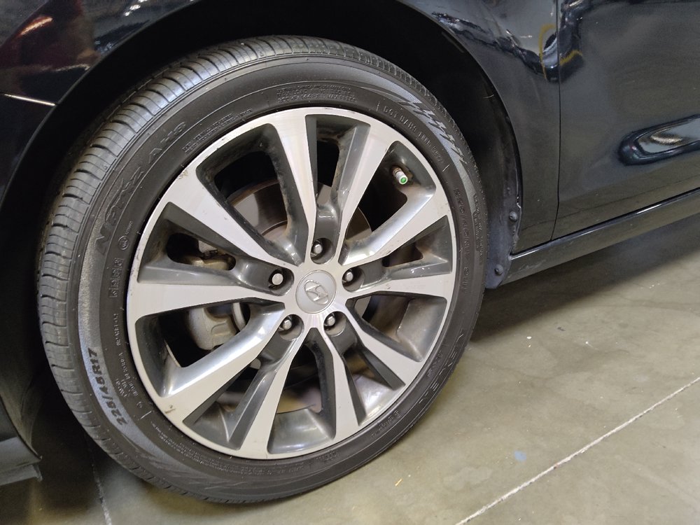 Used 2018 Hyundai Elantra GT w/ Style Package 02 FWD image 31