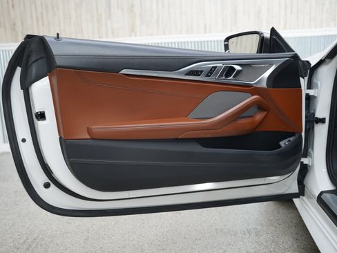 Used 2019 BMW M850i xDrive Coupe w/ Driving Assistance Package image 30