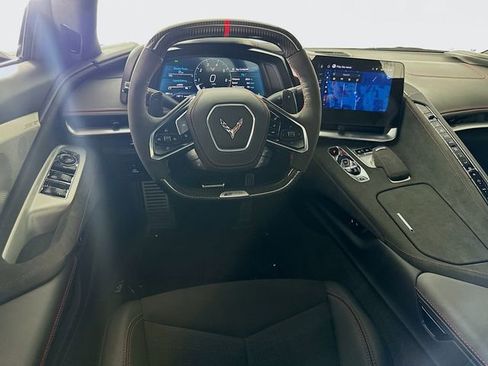 Used 2025 Chevrolet Corvette E-Ray AWD/4WD image 22