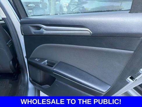 Used 2020 Ford Fusion SE image 13
