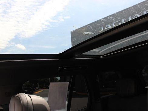 Used 2023 Land Rover Range Rover SE AWD/4WD image 22