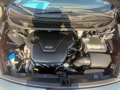 Used 2012 Kia Rio LX FWD image 25