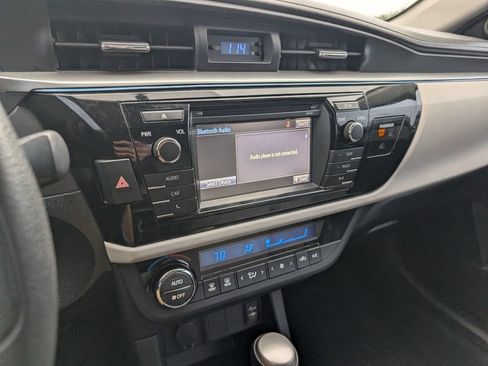 Used 2015 Toyota Corolla L image 16