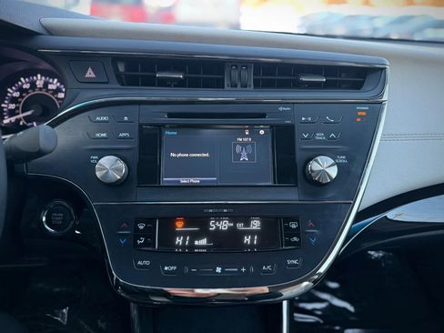 Used 2015 Toyota Avalon XLE FWD image 15