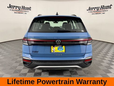 Used 2025 Volkswagen Taos S FWD image 8