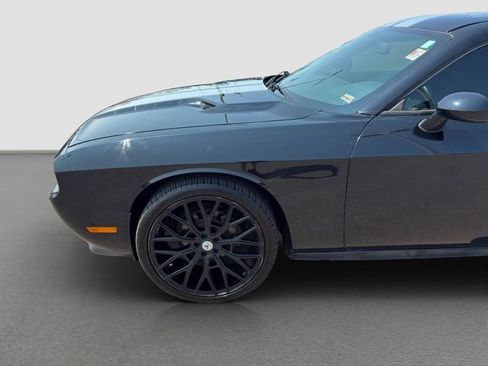 Used 2014 Dodge Challenger SXT Plus RWD image 10