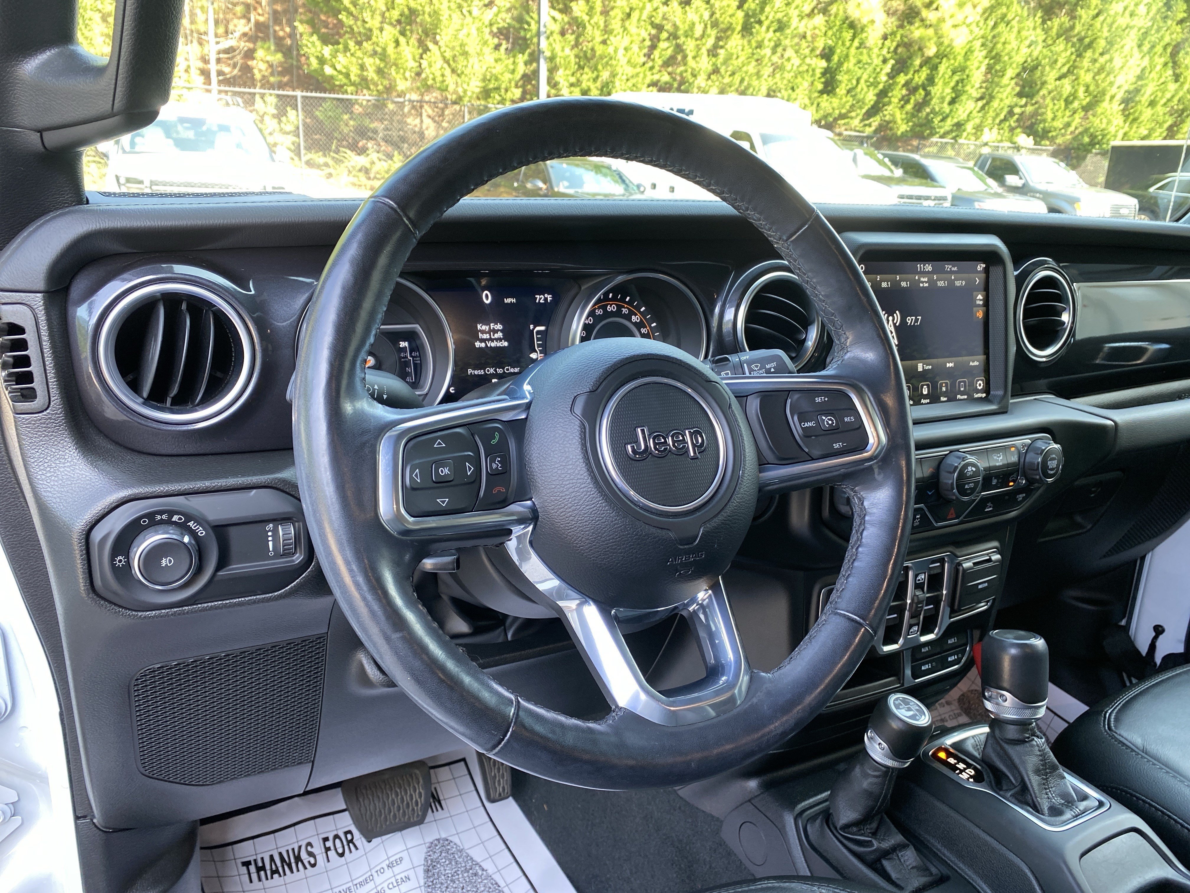 Used 2023 Jeep Wrangler Unlimited Sahara AWD/4WD image 17