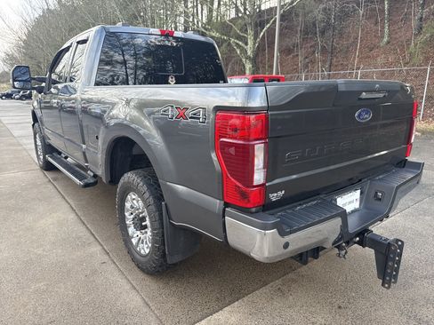 Used 2020 Ford F250 Lariat w/ Chrome Package image 5