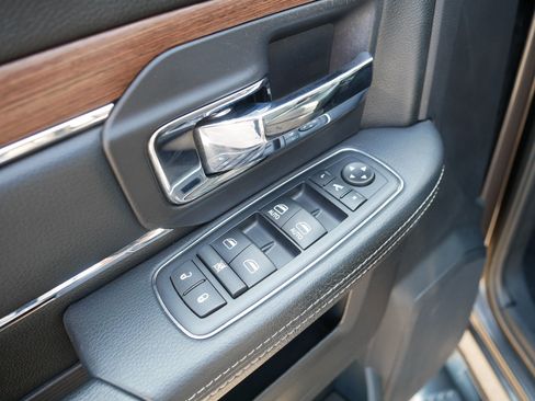 Used 2016 RAM 3500 Laramie AWD/4WD image 19