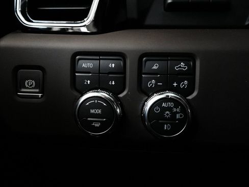 Used 2024 GMC Sierra 1500 Denali w/ Denali Reserve Package AWD/4WD image 22