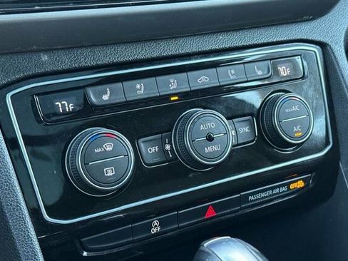 Used 2020 Volkswagen Atlas Cross Sport SEL Premium image 20