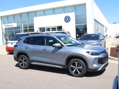 New 2025 Volkswagen Tiguan SE