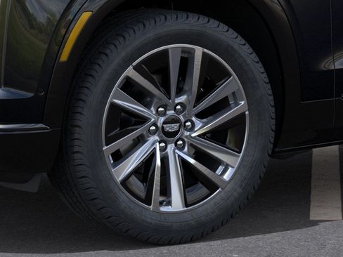 New 2027 Cadillac Vistiq Sport w/ LPO, Floor Liner Package AWD/4WD image 9
