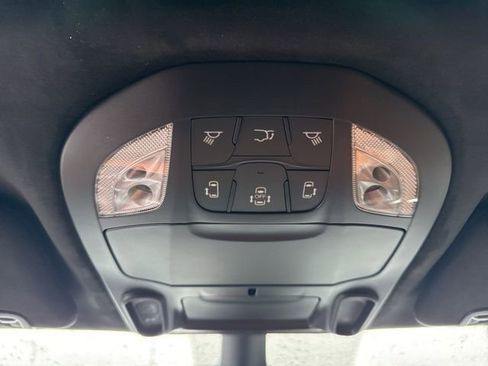 New 2026 Chrysler Pacifica Pinnacle image 33