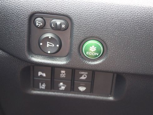 Used 2025 Honda Ridgeline TrailSport image 22