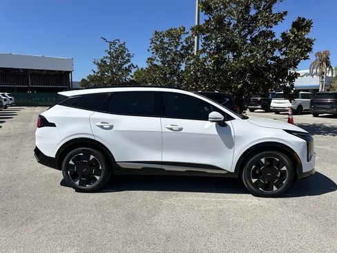 New 2026 Kia Sportage SX image 4